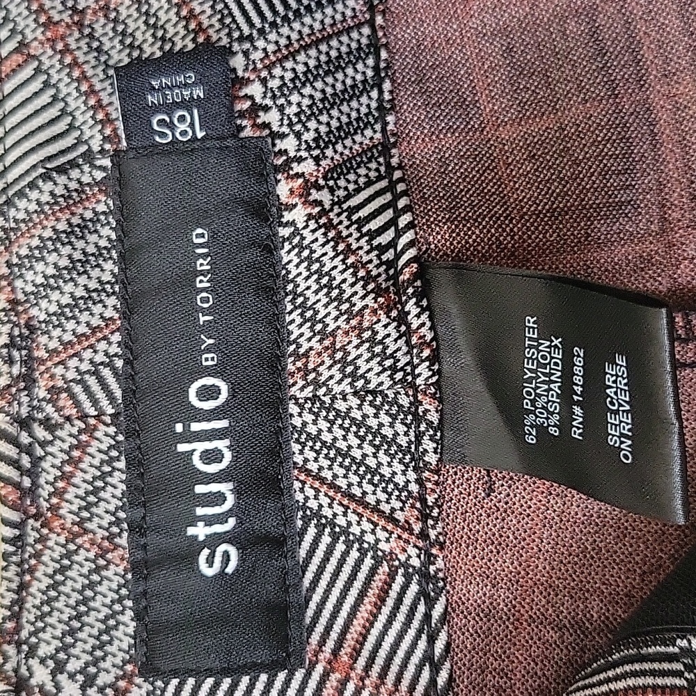 Torrid Studio Ponte Slim Fix Pixie Boot Pant Blac… - image 6